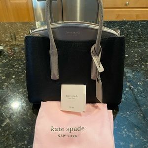 Black and taupe small Kate Spade Purse. Great condition! Only used twice